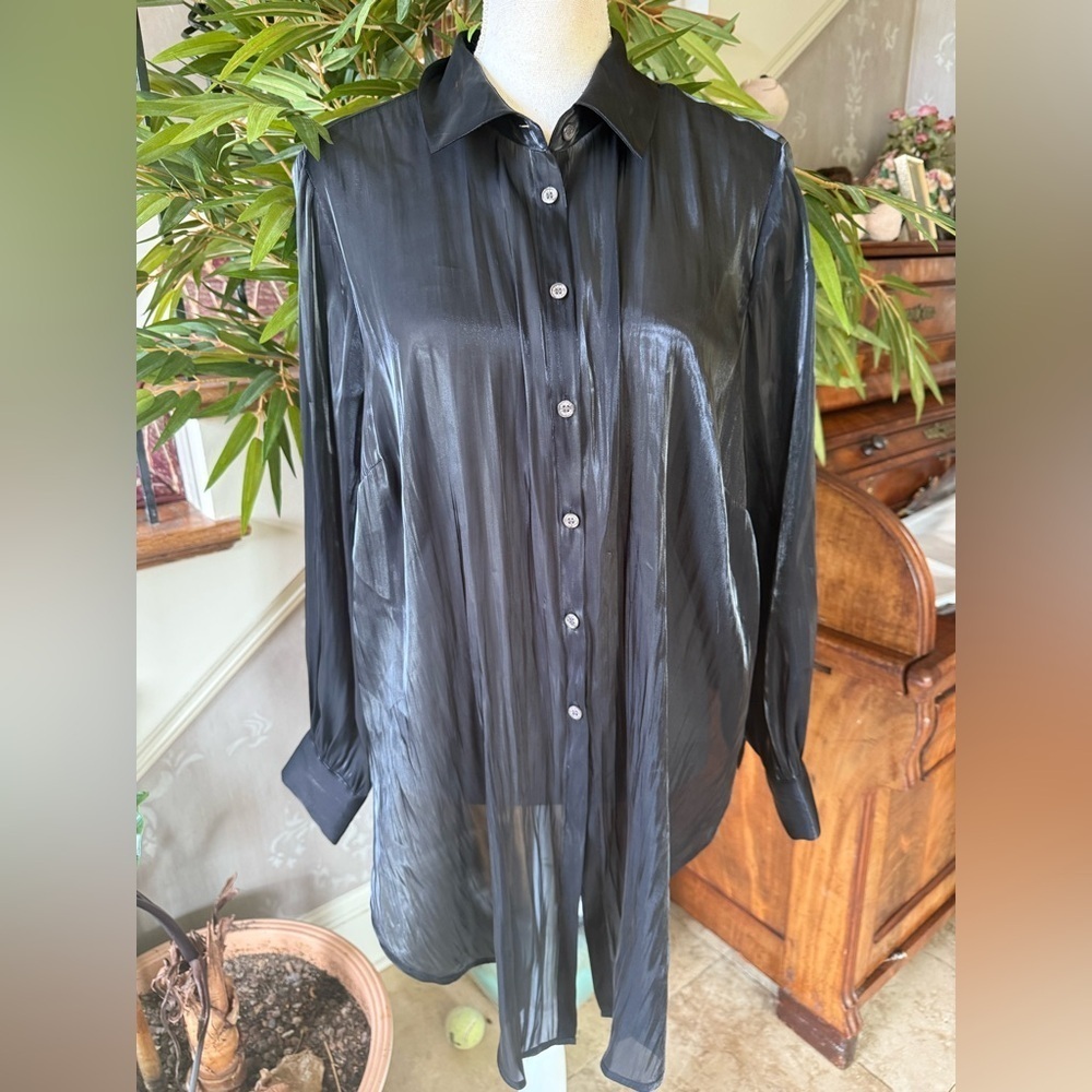 Vince Camuto, ladies, black long sleeve satin top size one X excellent condition - Picture 7 of 16